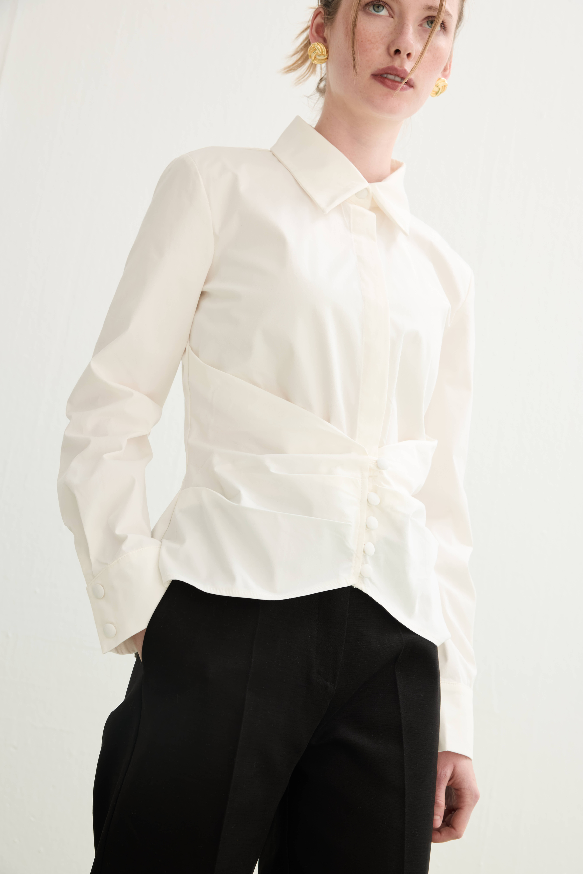 Kevser Studio - BELDEN DRAPE DETAYLI POPLİN GÖMLEK