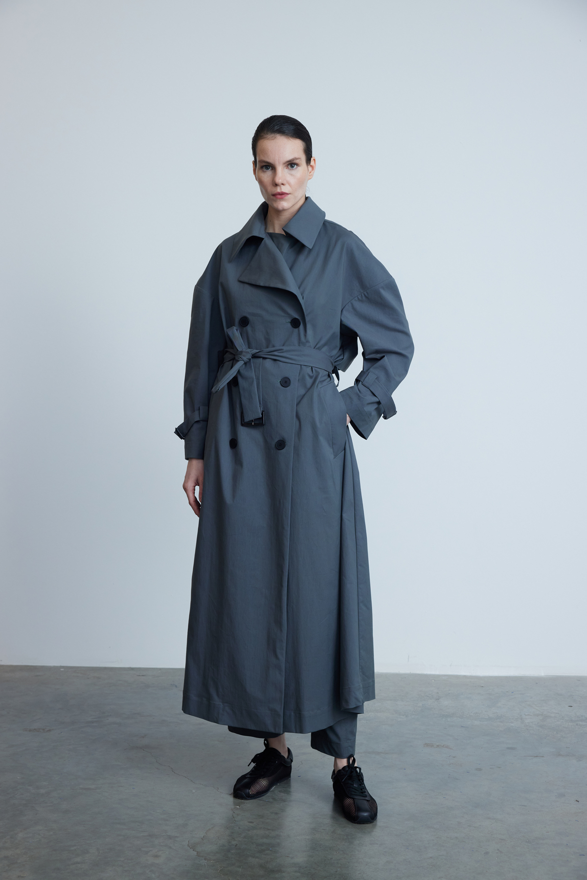 LONG TRENCH COAT WITH WINDBREAKER