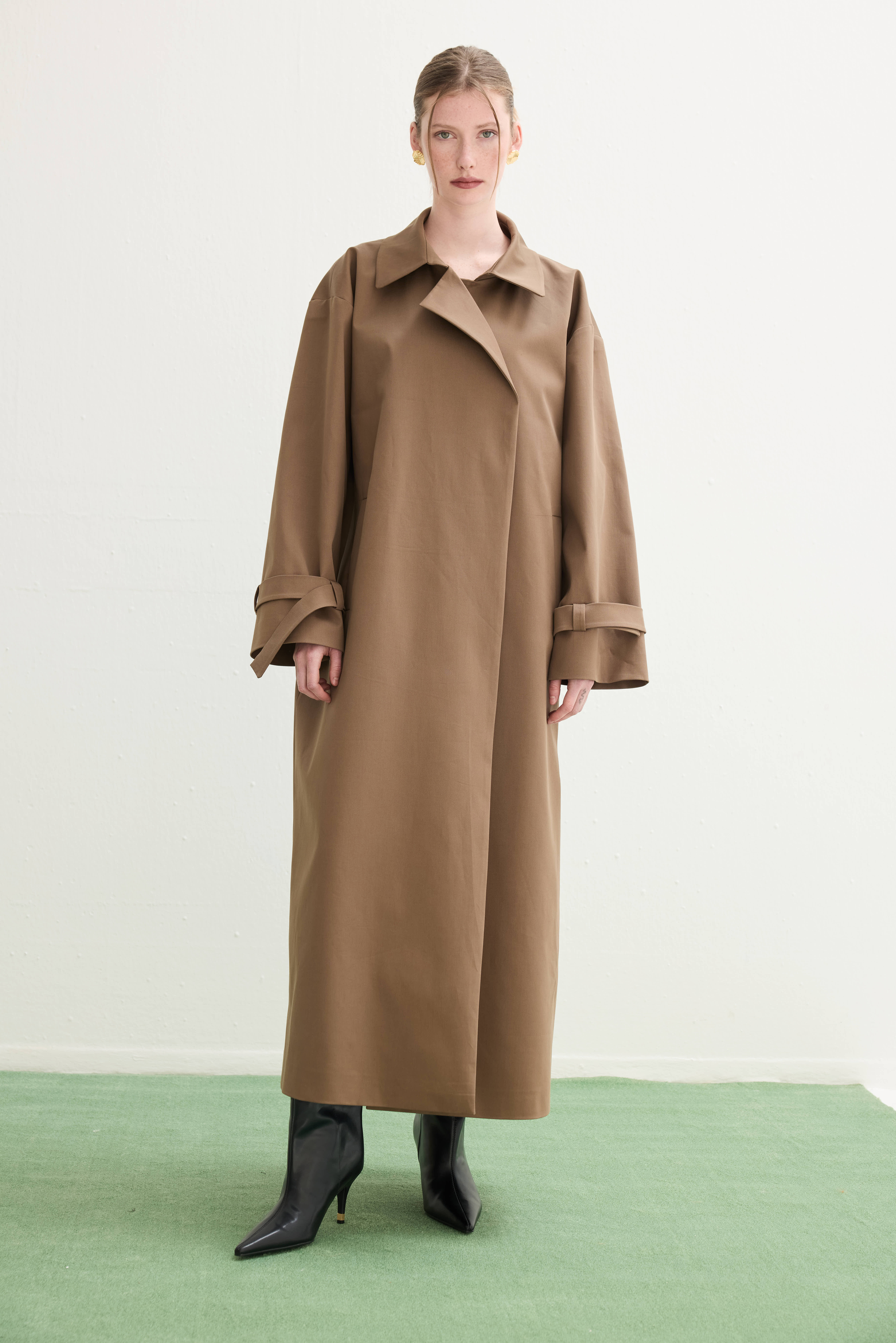 OMUZ ŞALLI OVERSIZE TRENÇKOT