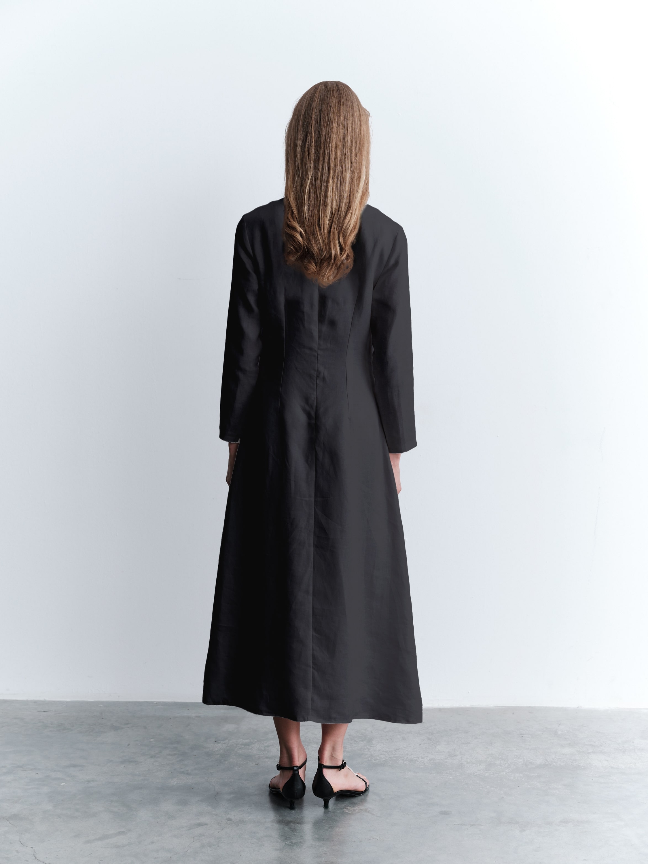 ÖN DİKİŞLİ DÜZ FORM ELBİSE